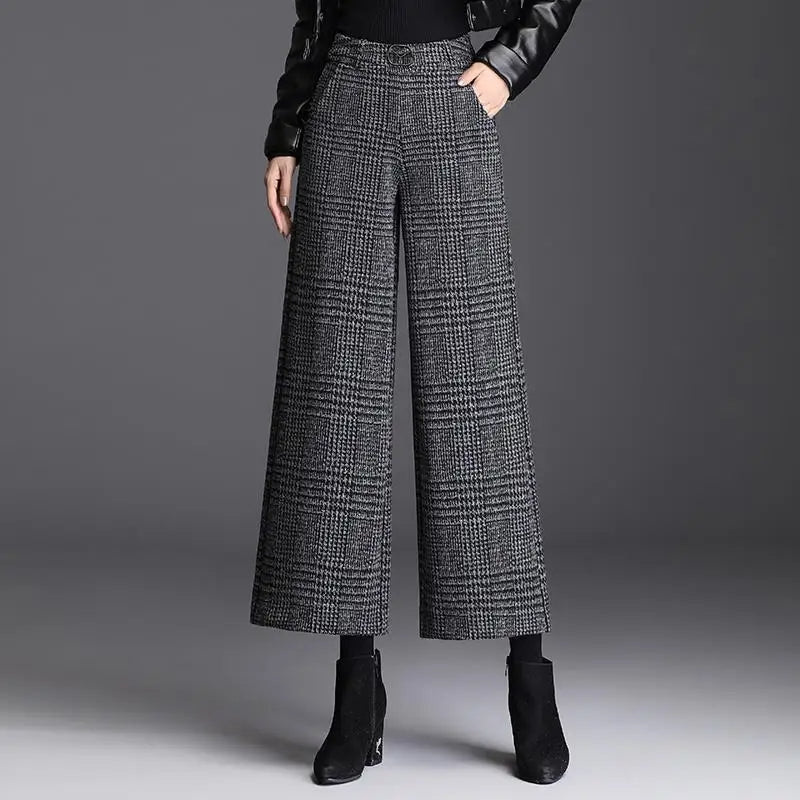 Plaid Wide-Leg Trouser